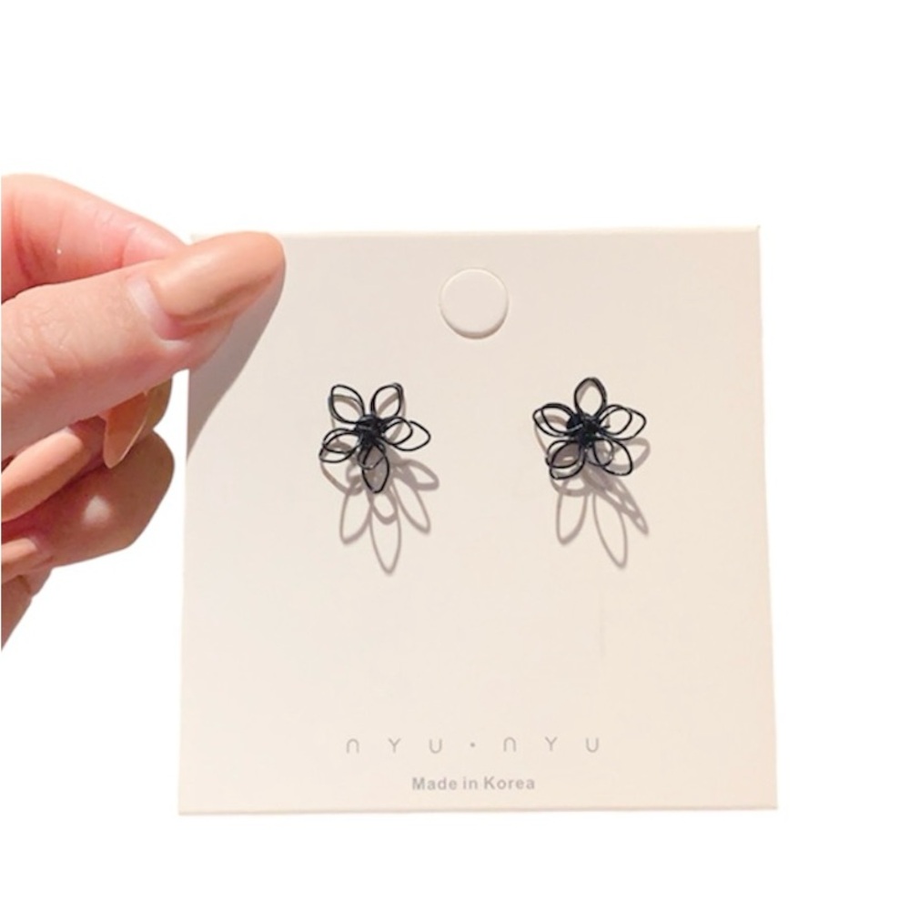 Stainless Steel Flower Stud Earrings Black